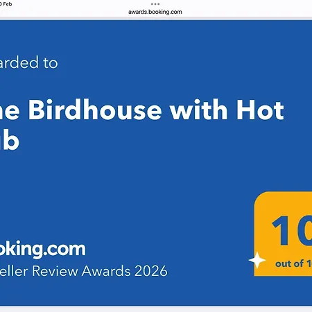 The Birdhouse With Hot Tub *