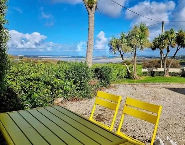 The Birdhouse With Hot Tub Casa vacanze